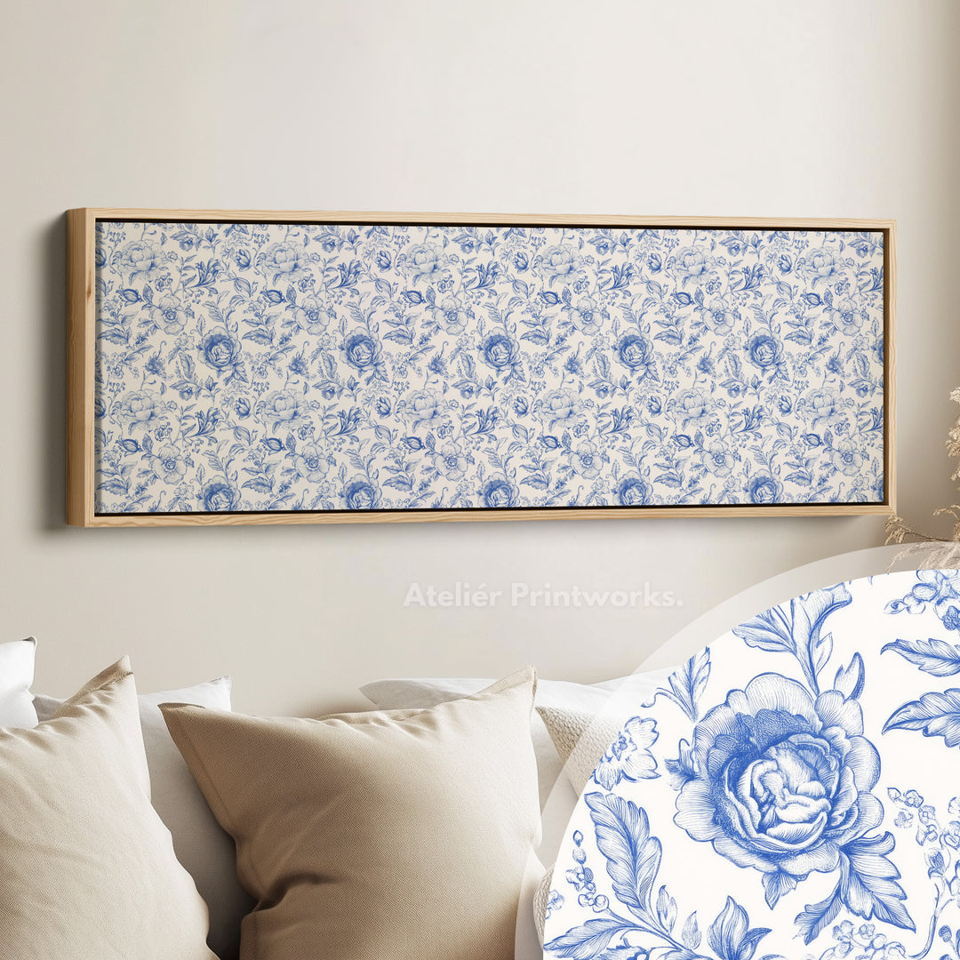 Blauwe bloemen panoramische wanddecoratie boven het bed