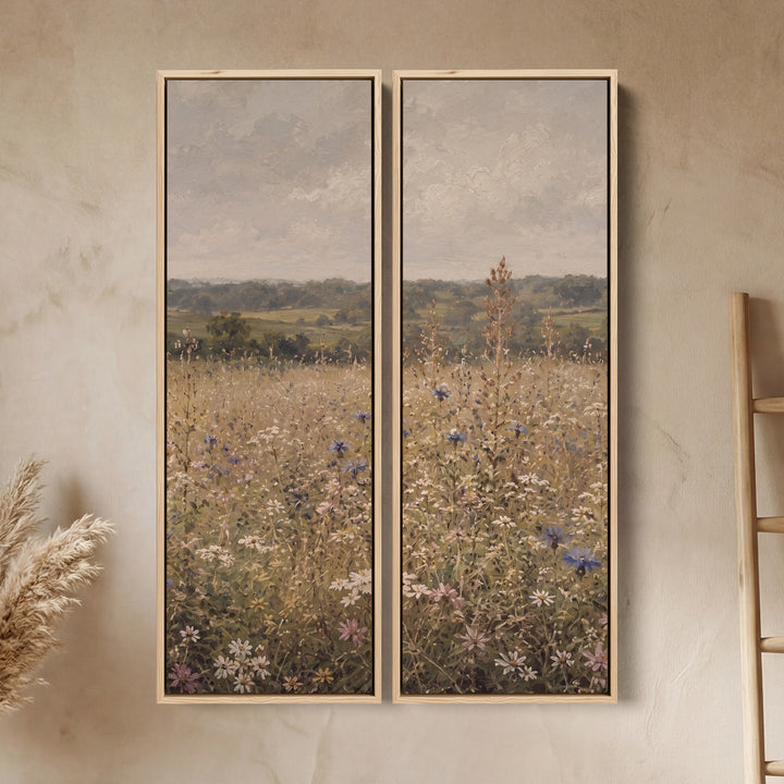 Verticale wanddecoratieset van 2 met korenbloemenweide, eetkamer, bewolkte lucht