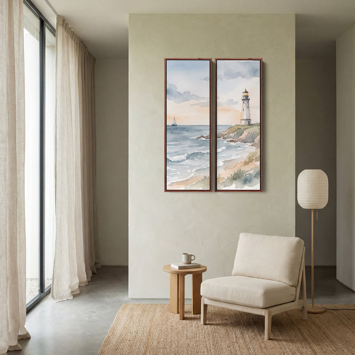 Ensemble de 2 tableaux muraux verticaux représentant un phare sur un promontoire, voilier au loin, pour couloir