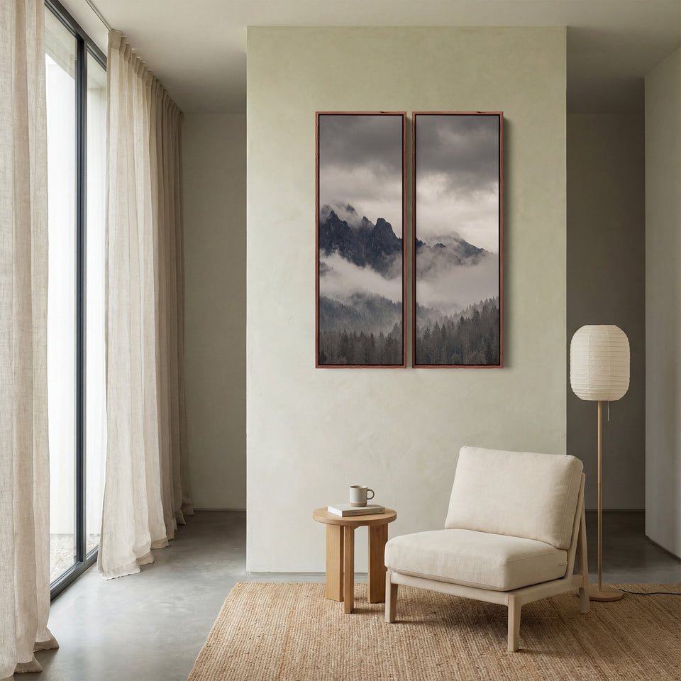 Sommets rocheux dans les nuages, ensemble de 2 tableaux muraux, bureau, au-dessus d’une sombre forêt de pins