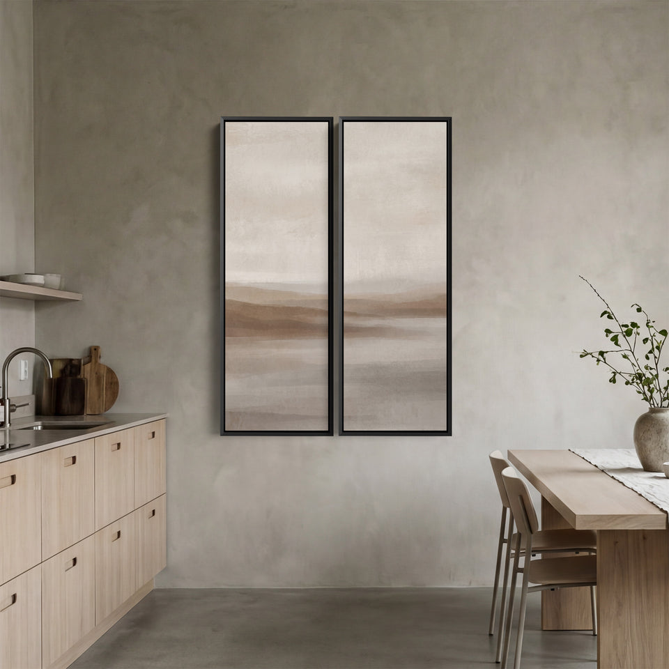 Wanddecoratie in twee delen met vervaagde bruine heuvels boven stilstaand water voor de slaapkamer