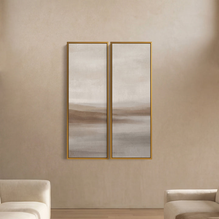 Wanddecoratie in twee delen met vervaagde bruine heuvels boven stilstaand water voor de slaapkamer