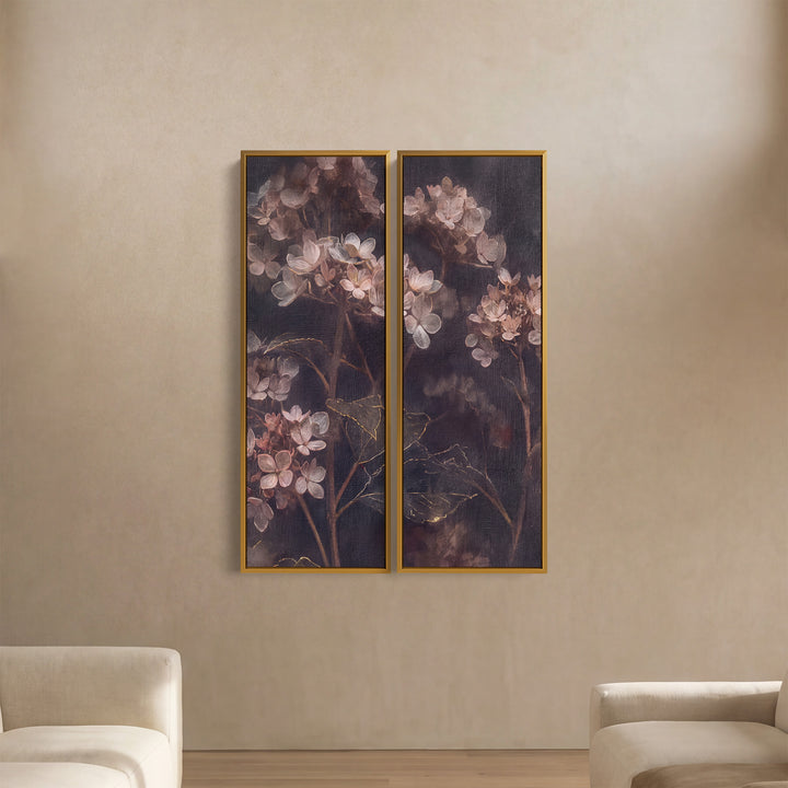 Wandbild als Diptychon „Helle Hortensienblüten“, Wohnzimmer, tiefschwarzer Hintergrund