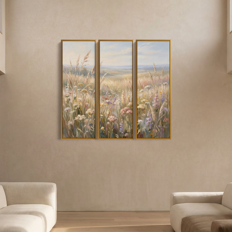 Triptyque mural pour chambre représentant de hautes têtes de graines au-dessus de fleurs roses dans une prairie