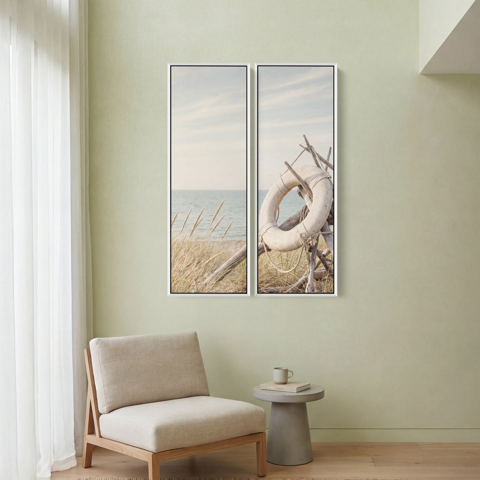 Wandkunst-Set aus 2 Bildern: Weißer Rettungsring an Treibholz gebunden, Dünengras, Küche