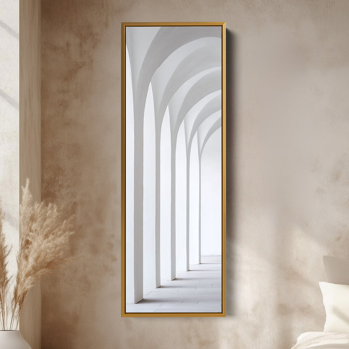 Longue toile verticale encadrée art mural minimaliste arche blanche