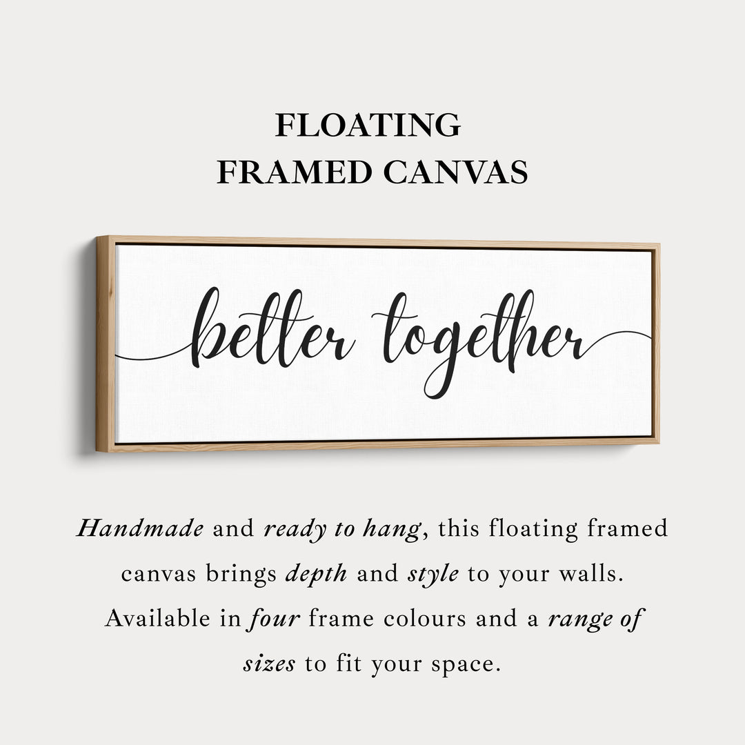 Horizontale lange smalle wanddecoratie boven het bed