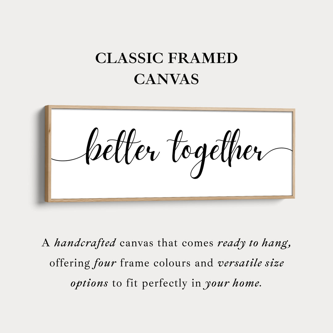 Horizontale lange smalle wanddecoratie boven het bed