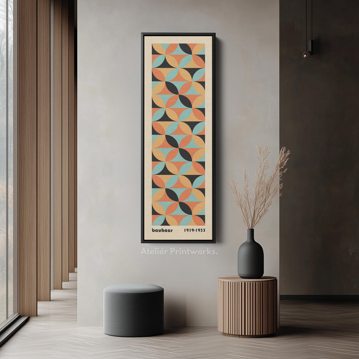 9. Vertical Hall Decor - BlackV0437